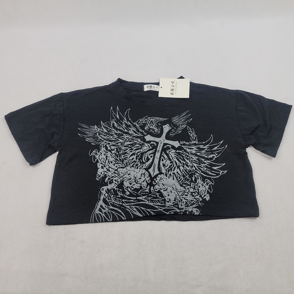 NWT black cropped vinyl cross graphic‎ cutoff tee